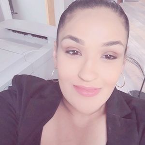 Meet your Posher, Veronica